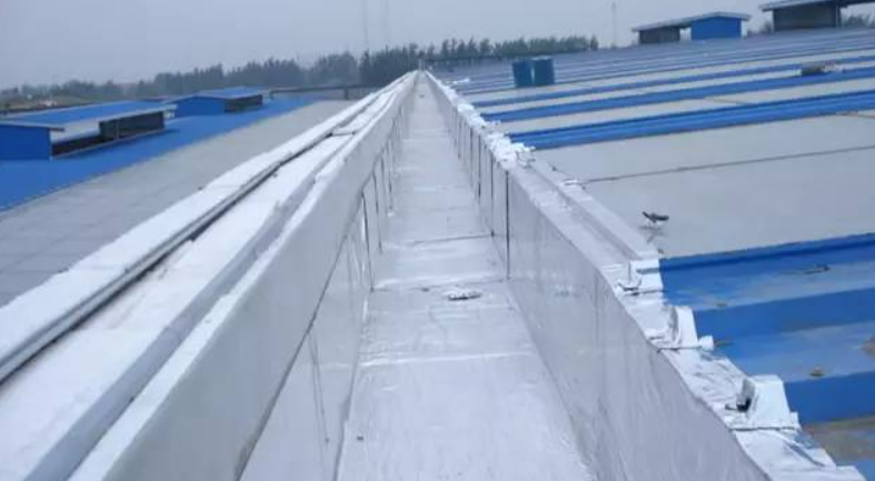 武昌办公楼屋面防水案例