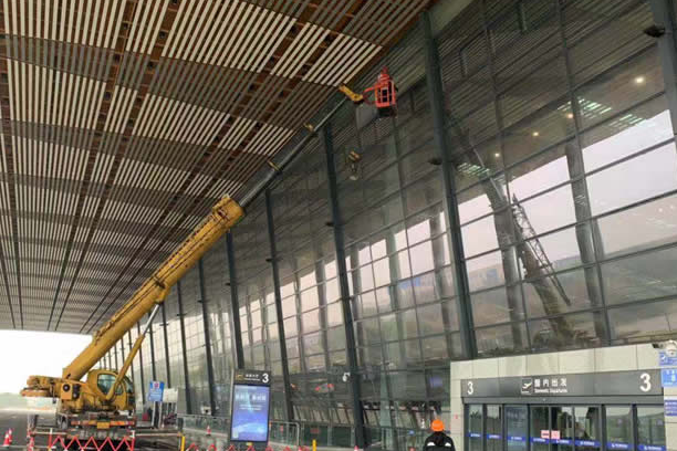 武昌玻璃幕墙维护和保养